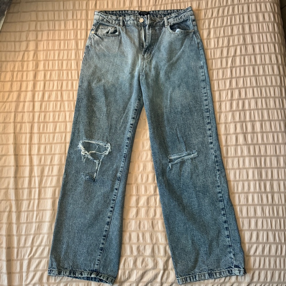 Boohoo Distressed Straight Leg Jeans